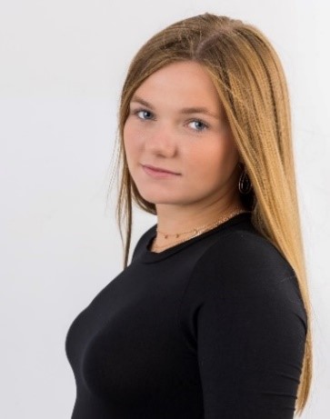 Ellie Smith Ellie Smith